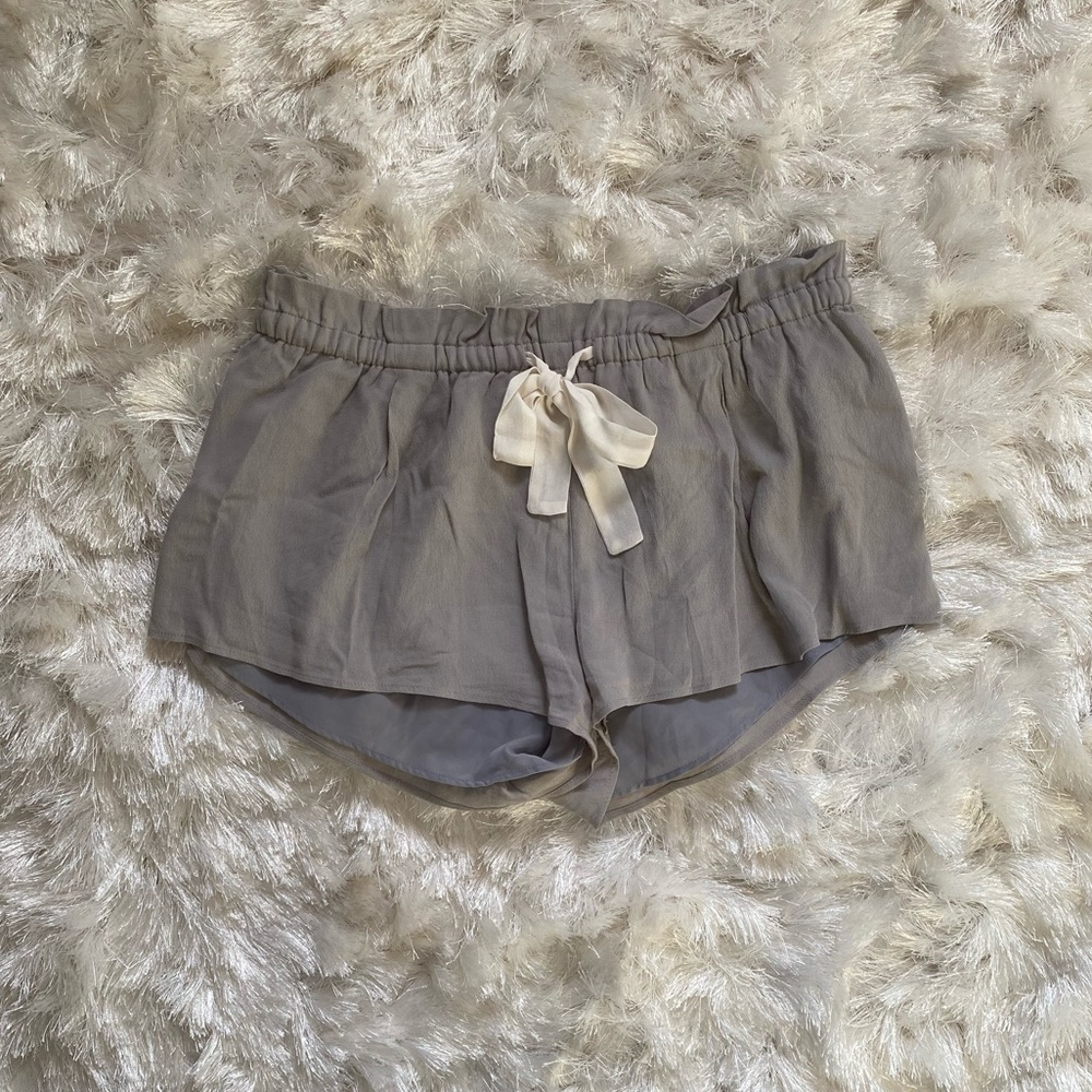 Aritzia Gray Women's Shorts